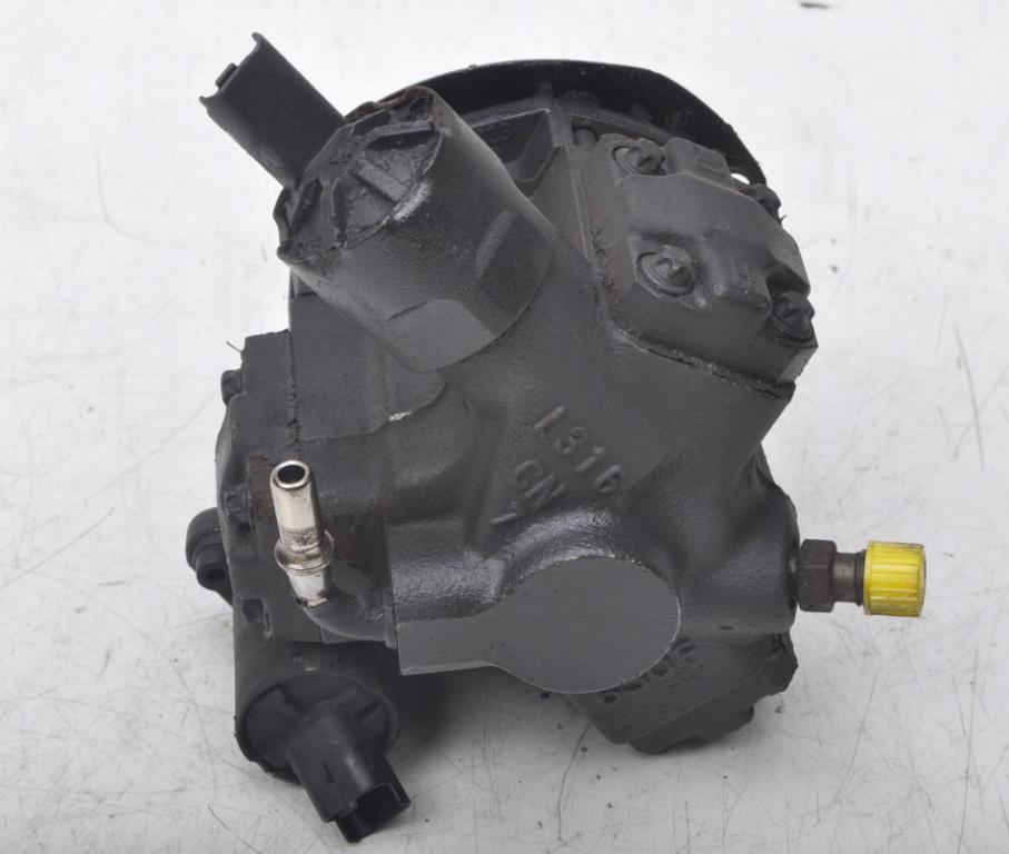 VOLVO V50 2.0 D 136 HP Pumpa vstrekovacia 9685705080