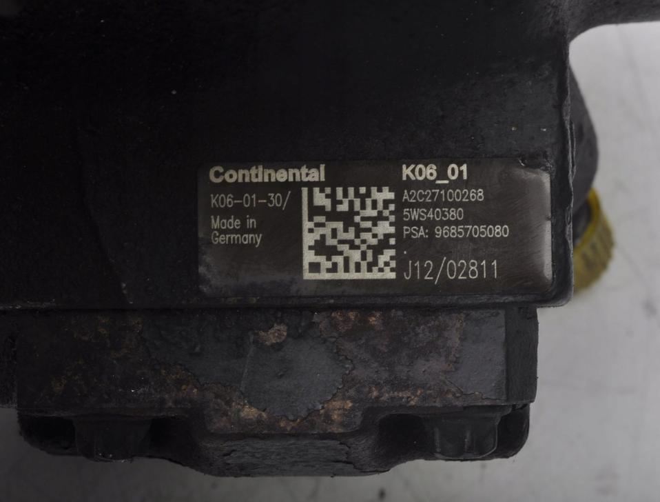 VOLVO V50 2.0 D 136 HP Pumpa vstrekovacia 9685705080