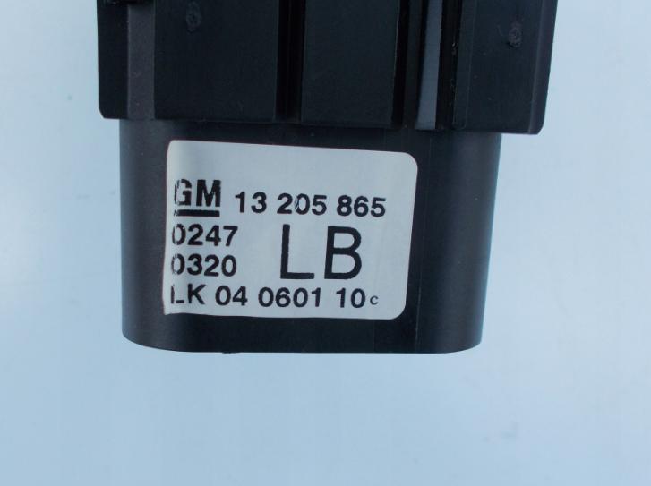 Přepínač světel Opel Zafira II B 13205865 LB