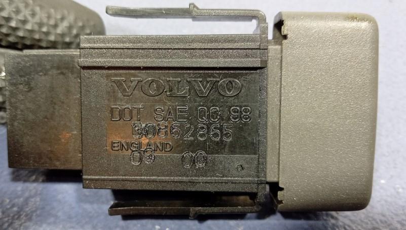 Volvo S40 V40 96-04 - Spínač svetiel výstražných (núdzových) 30862865