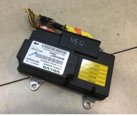 VOLVO V50 2.0 D  modul-AirBag  30724652