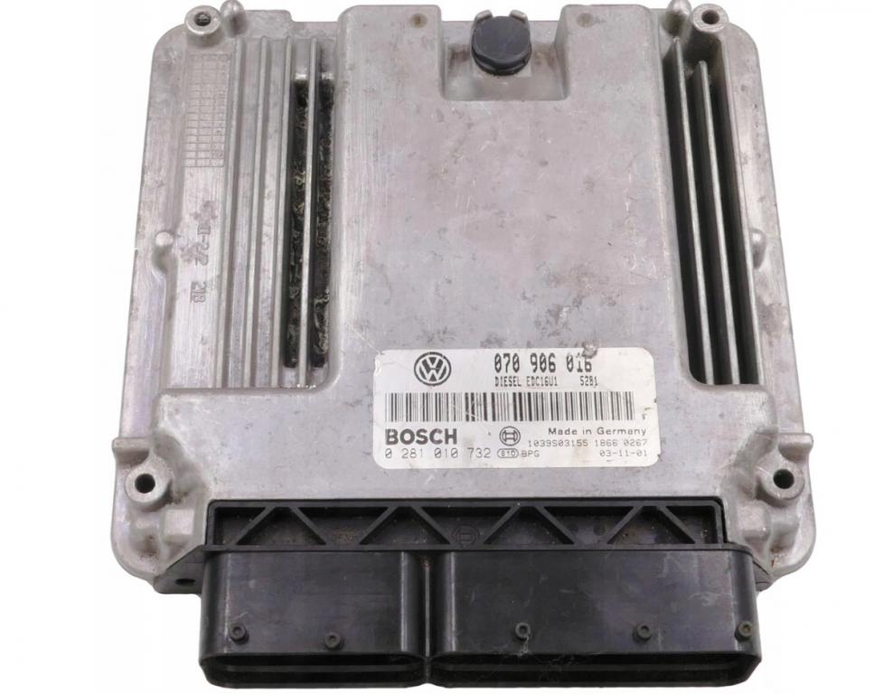 VW T5 riadiaca jednotka Motor 070906016 0281010732