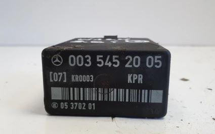 Mercedes-Benz W124    KARAWAN 2.3B 136KM 84-97  relé pumpy paliva 0035452005