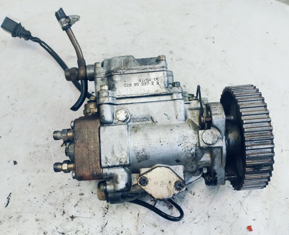 Audi 80 B4 1.9TDI Pumpa vstrekovacia 028130108M 0460404998