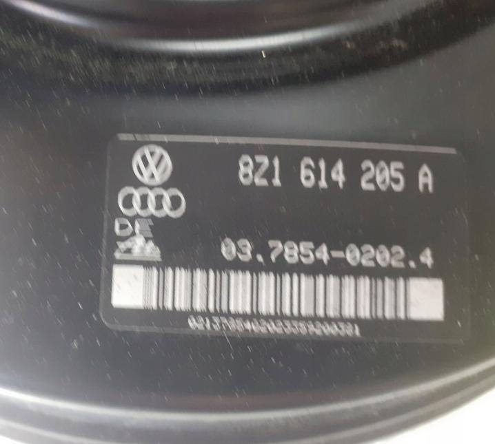 AUDI A2   Posilovač 8Z1614205A (Servočerpadlá, pumpy riadenia)