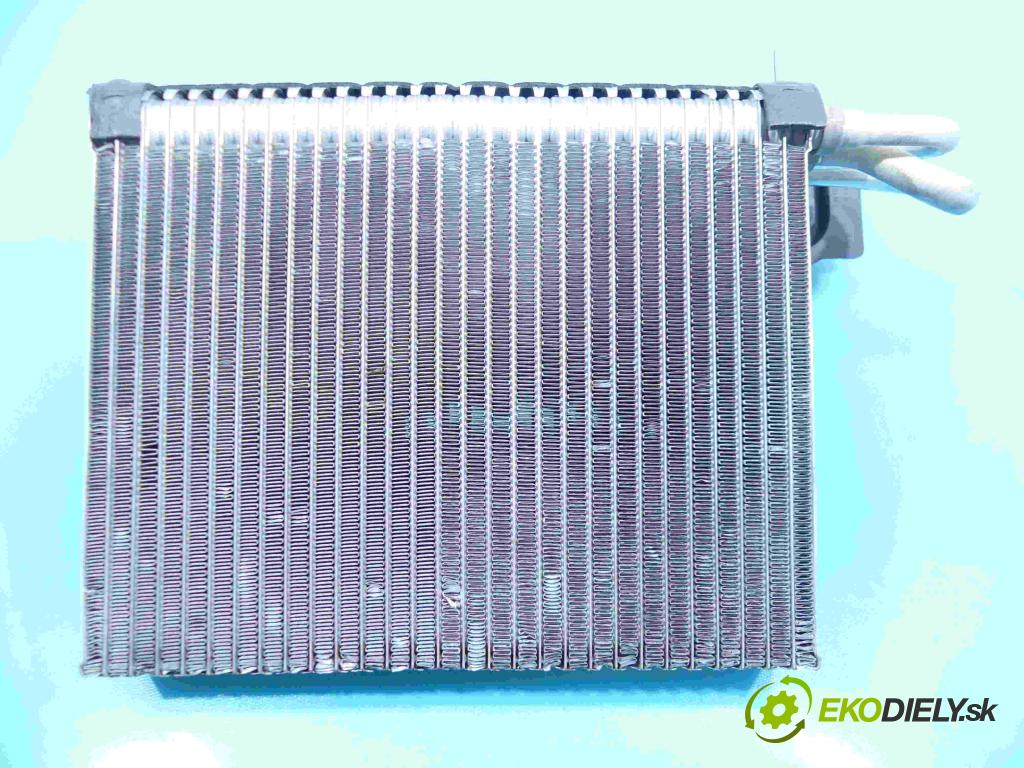 Bmw X5 E70 2006-2013 3.0d 306KM automatic 225 kW 2993 cm3 5- radiator 9187630 (Radiátory kúrenia)