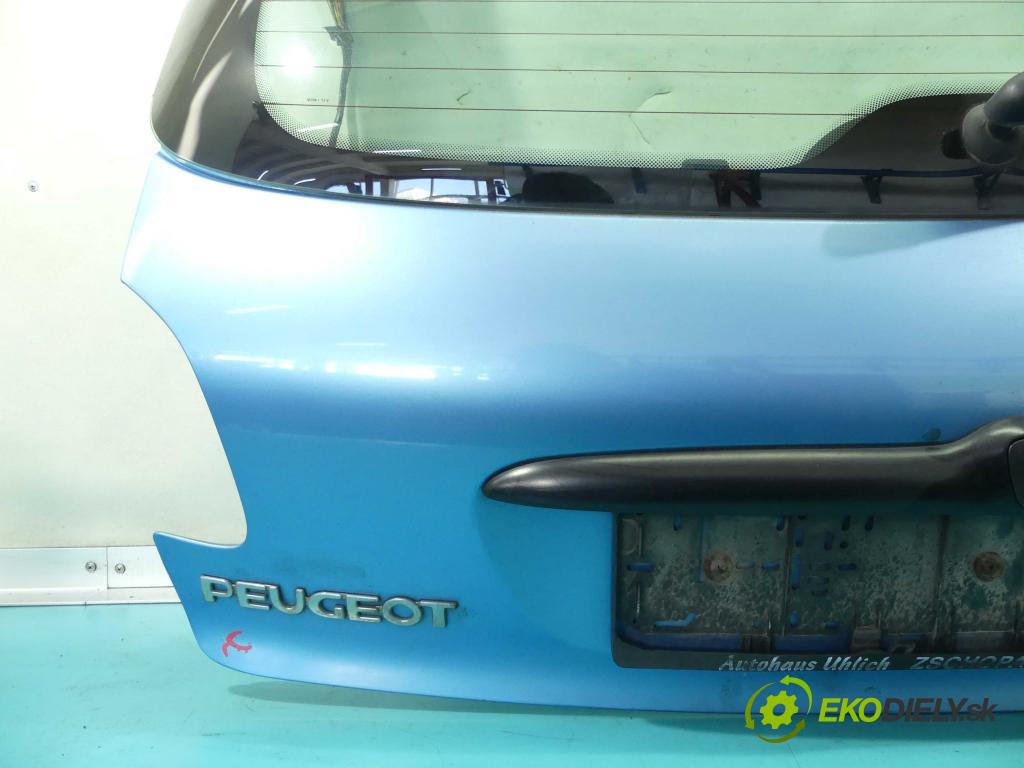 Peugeot 206 1.6 16v 109 HP manual 80 kW 1587 cm3 3- zadna kufor  (Zadné kapoty)