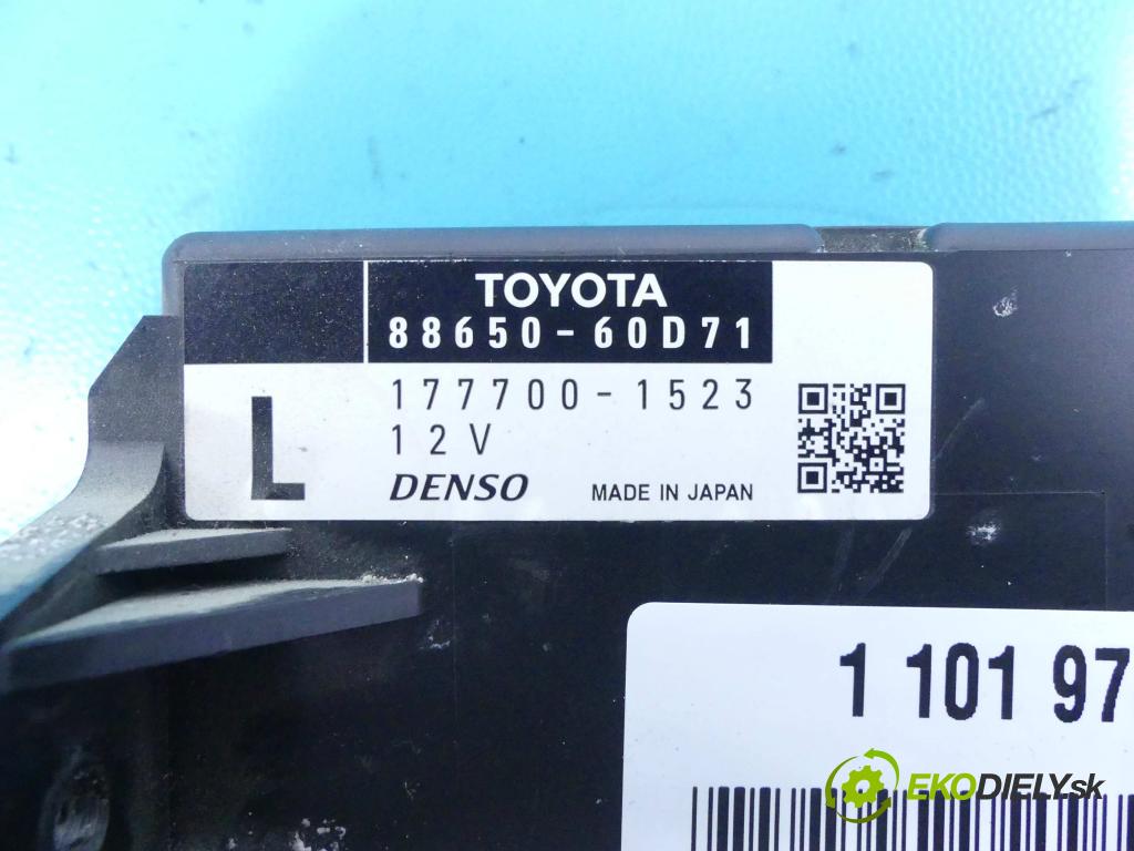 Toyota Land Cruiser J200 2007- 4.5 V8 D4D automatic 241 kW 4461 cm3 5- Zesilovač: 88650-60D71 (Zosilňovače)