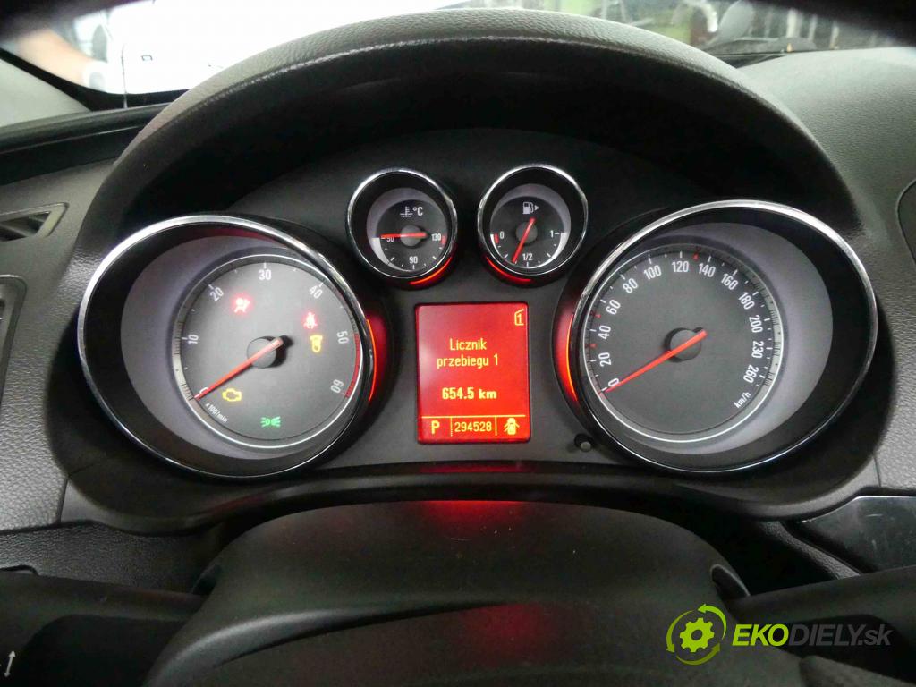 Opel Insignia A 2008-2017 2.0 CDTI 160 hp automatic 118 kW 1956 cm3 5- Přístrojová deska 13327317 (Přístrojové desky, displeje)