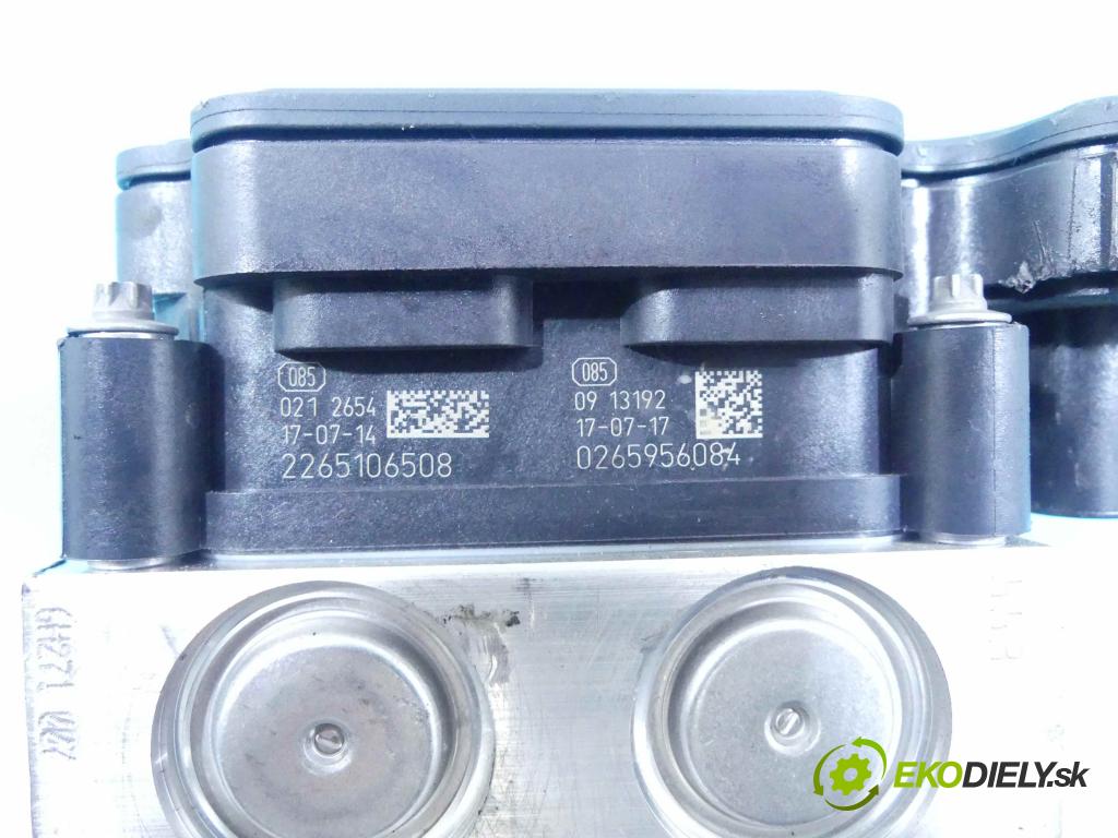 Skoda Fabia III 2014- 1.0 MPI 60 HP manual 44 kW 999 cm3 5- čerpadlo abs 6C0614517R (Pumpy ABS)