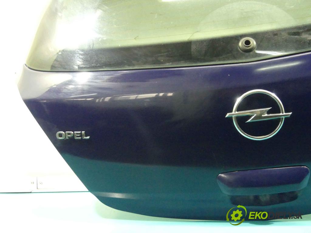 Opel Corsa D 2006-2014 1,3.0 cdti 75 HP manual 55 kW 1248 cm3 5- zadna kufor  (Zadné kapoty)