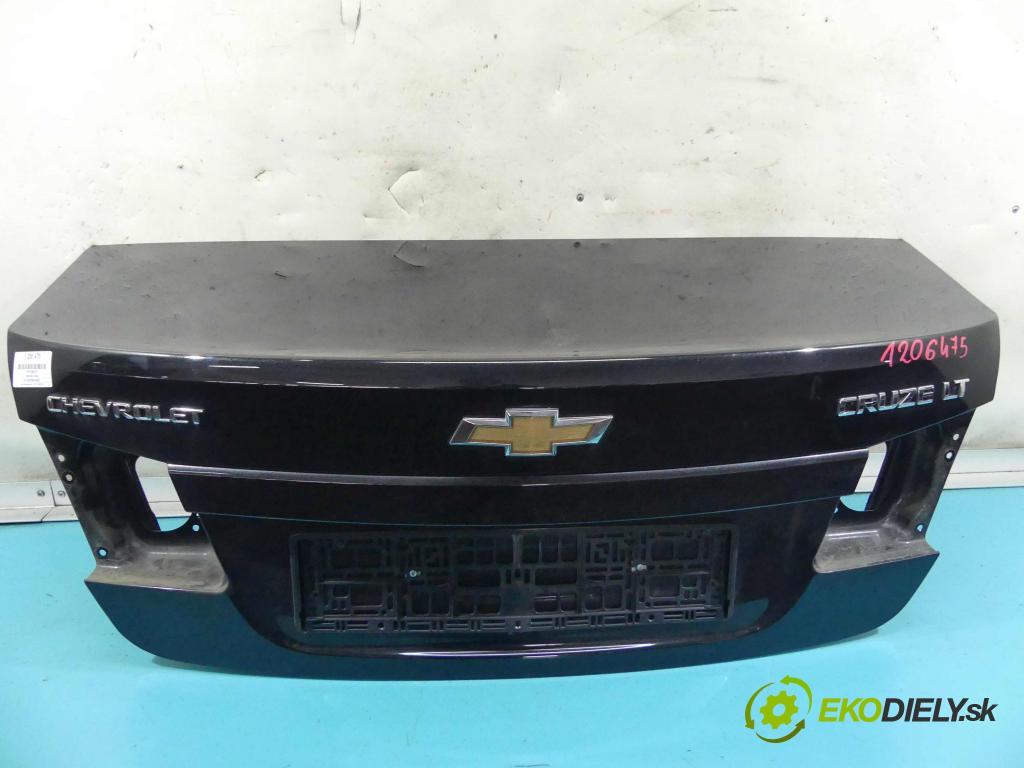 Chevrolet Cruze 2.0 VCDi: 163 HP manual 120 kW 1998 cm3 4- zadna kufor  (Zadné kapoty)