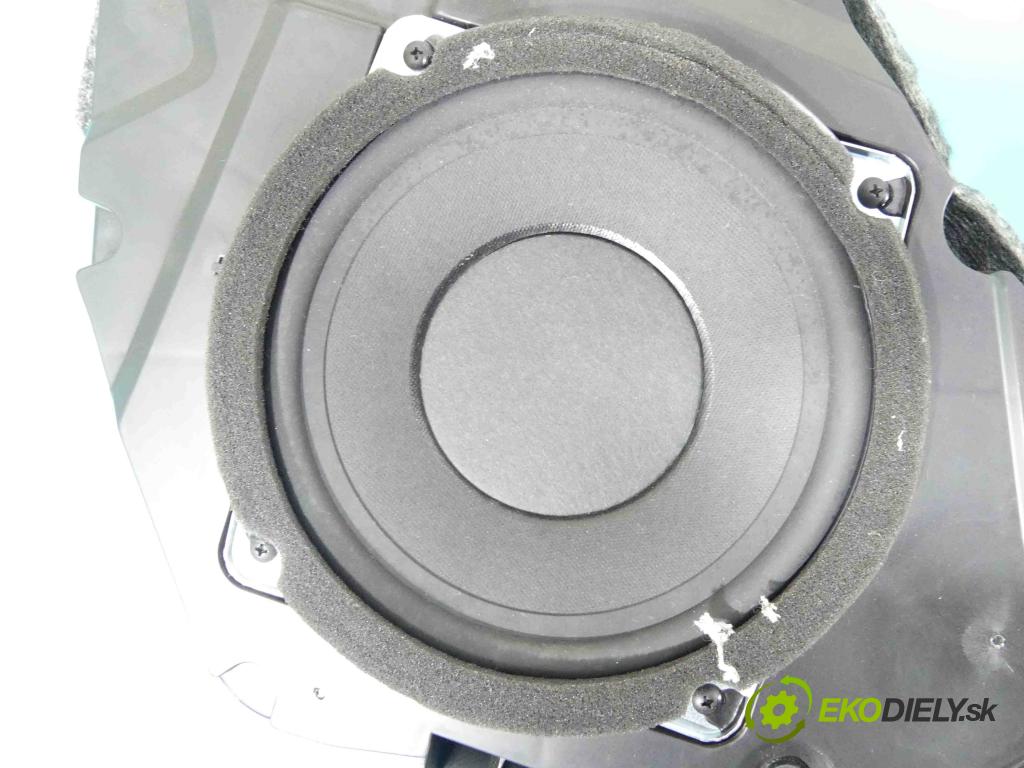 Hyundai Ix35 1.7 crdi 116 HP manual 85 kW 1685 cm3 5- Subwoofer: 96380-2S000 (Audio zariadenia)