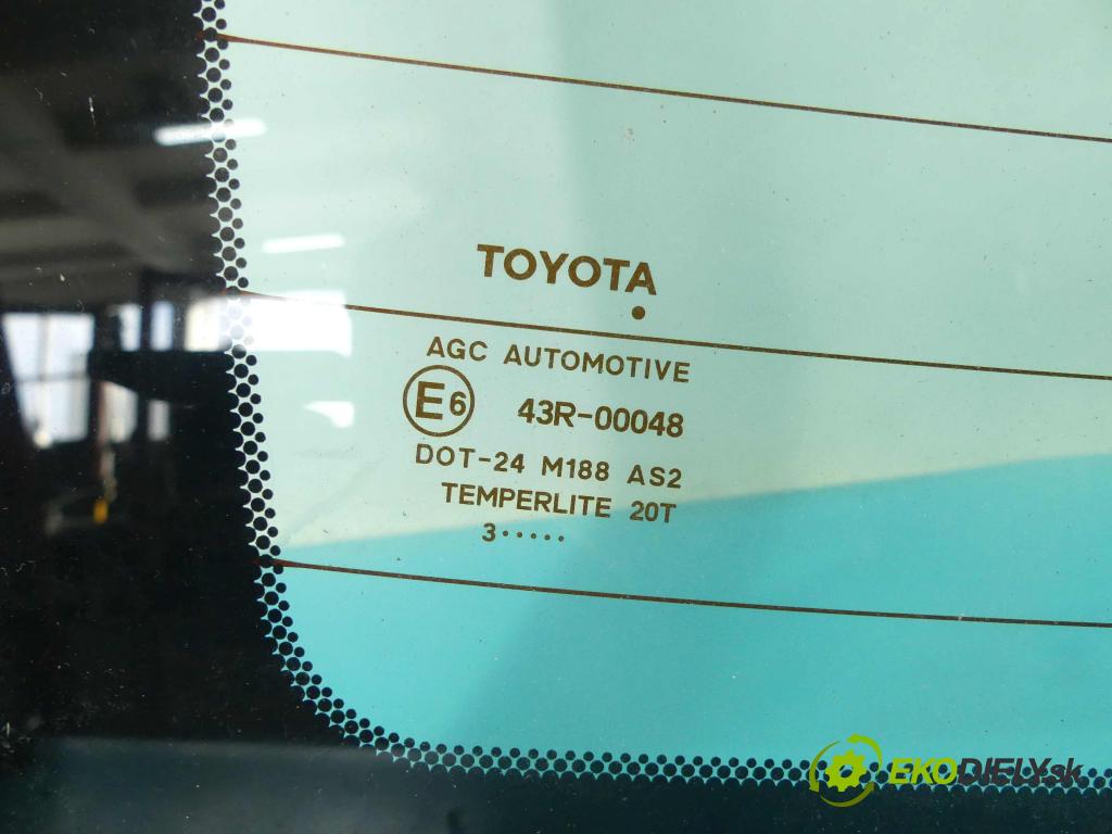 Toyota Corolla E16/E18  2013-2019 1.6 16v 132  HP manual 97 kW 1598 cm3 4- sklo zadná  (Sklá zadné)
