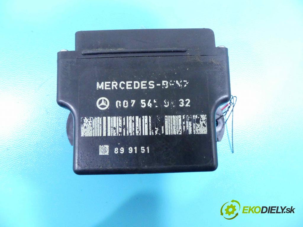 Mercedes 124 2.0d 75 hp manual 55 kW 1997 cm3 4- relé 0075459932 (Relé)