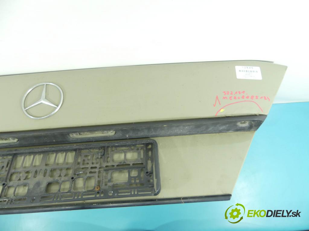 Mercedes 124 2.0d 75 HP manual 55 kW 1997 cm3 4- zadna kufor  (Zadné kapoty)