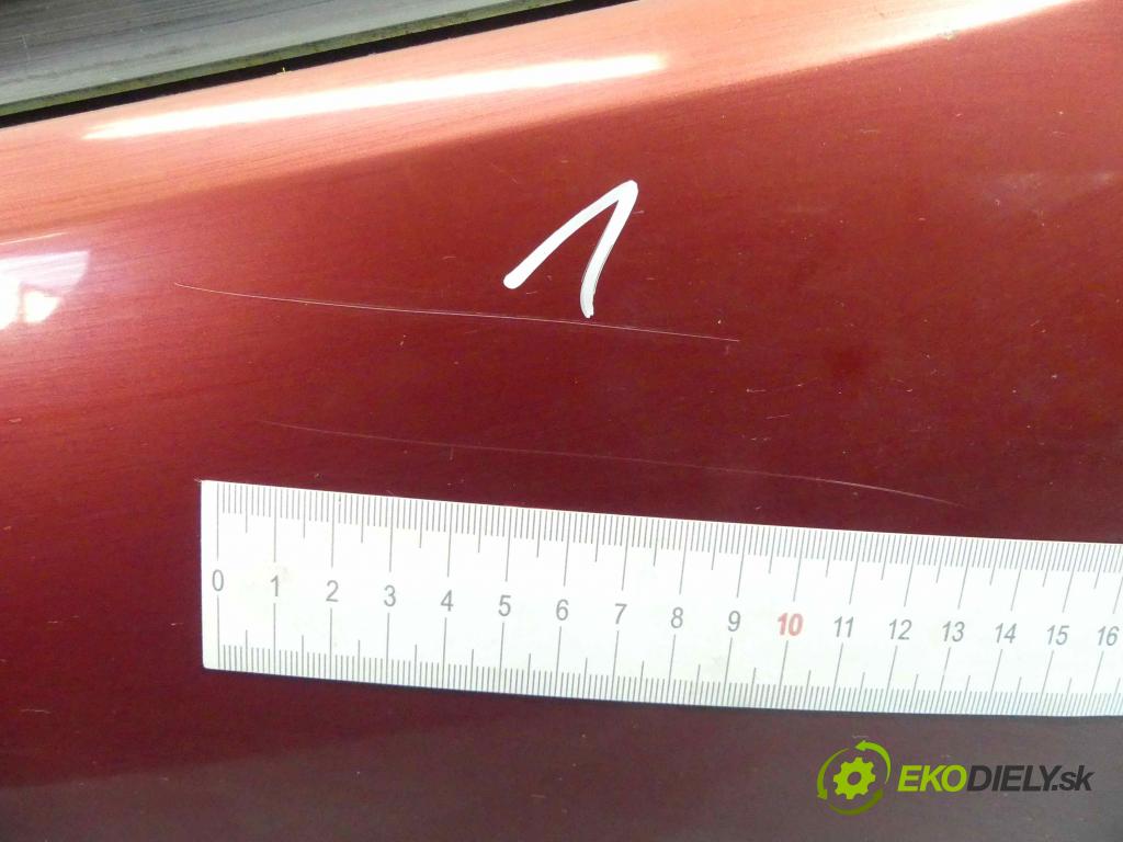 Fiat Punto Grande 1.4 77 HP manual 57 kW 1368 cm3 5- zadna kufor  (Zadné kapoty)