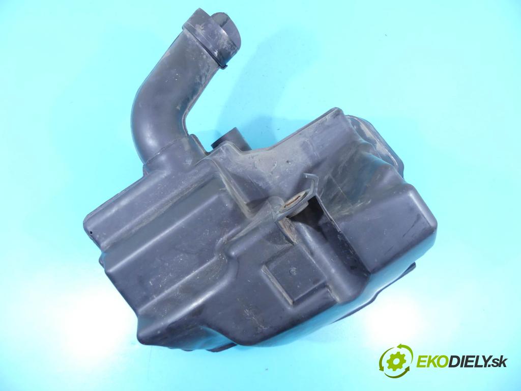 Ford Focus Mk2 2004-2011 2.0 16v 145 hp manual 107 kW 1999 cm3 3- obal filtra vzduchu 4M51 9F763 EA (Kryty filtrů)