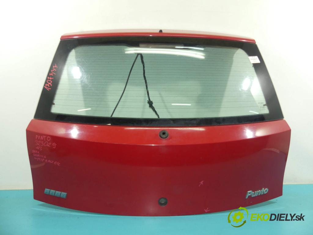 Fiat Punto II 1999-2010 1.2 8V 60 HP manual 44 kW 1242 cm3 5- zadna kufor  (Zadné kapoty)