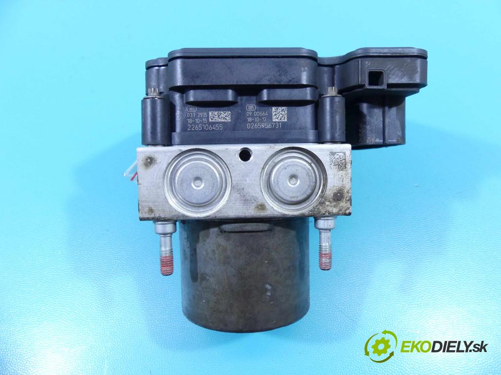 Toyota Auris II 2012-2018 1.6 16V 132  HP manual 97 kW 1598 cm3 5- čerpadlo abs 0265956731 (Pumpy ABS)