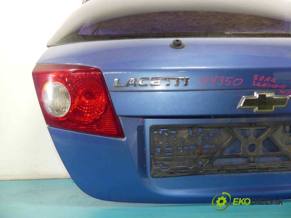 Chevrolet Lacetti 1.6 16V 109 HP manual 80 kW 1598 cm3 5- zadna kufor  (Zadné kapoty)