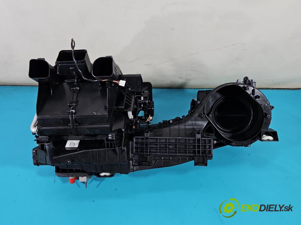 Mercedes GLA X156 2013-2019 1.6 T 156 HP automatic 115 kW 1595 cm3 5- radiator 2468300084 (Radiátory kúrenia)