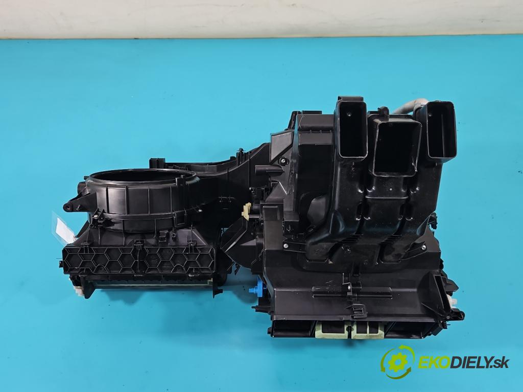 Vw Golf VII 2012-2020 1.6 tdi 105 HP automatic 77 kW 1598 cm3 5- radiator  (Radiátory kúrenia)