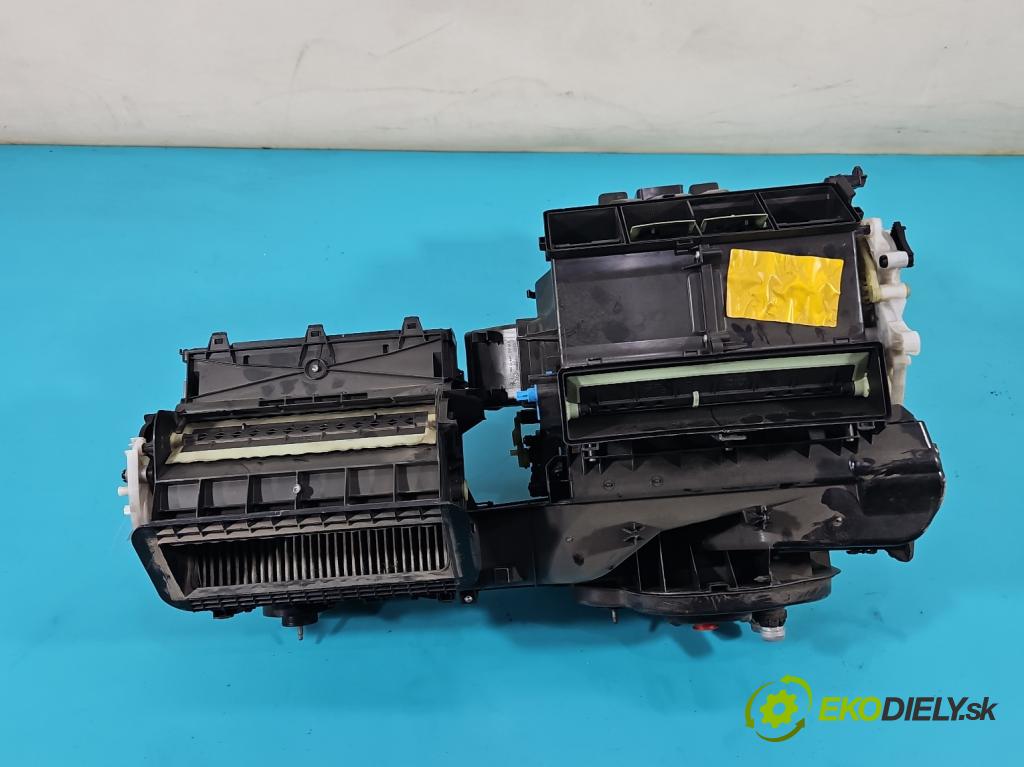 Vw Golf VII 2012-2020 1.6 tdi 105 HP automatic 77 kW 1598 cm3 5- radiator  (Radiátory kúrenia)