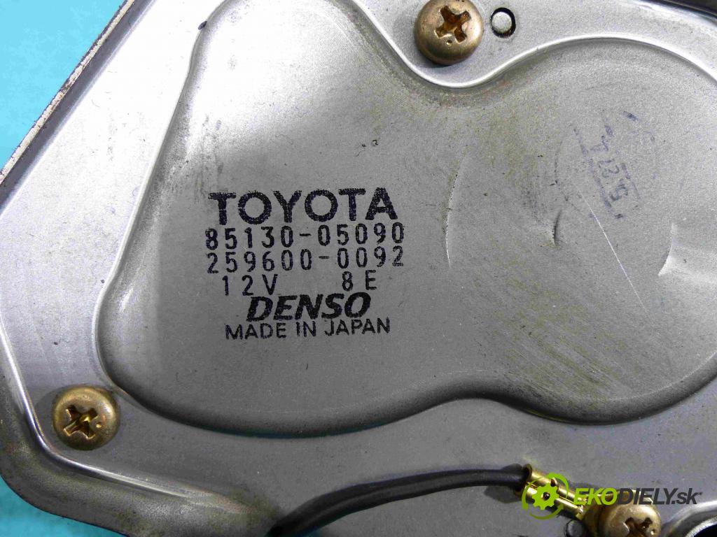 Toyota Avensis II T25 2003-2008 2.0 D4D 116 HP manual 85 kW 1995 cm3  Motor stierače zad 85130-05090