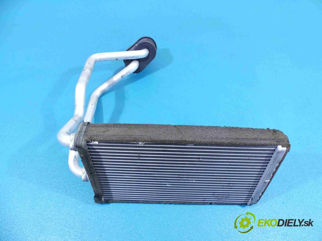 Mitsubishi Outlander II 2006-2013 2.0 DI-D 140 HP manual 103 kW 1968 cm3 5- radiator  (Radiátory kúrenia)