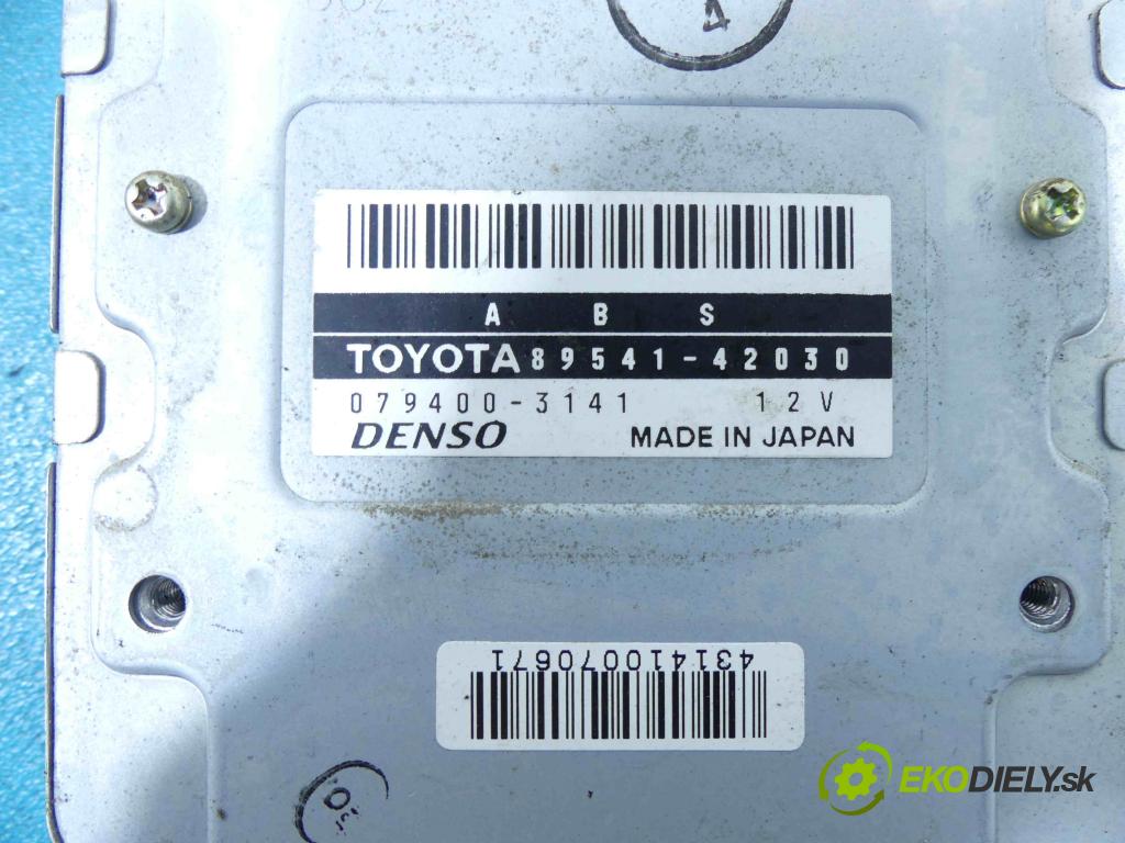 Toyota Rav4 I 1994-2000 2.0 128 HP manual 94 kW 1998 cm3 3- modul riadiaca jednotka 89541-42030 (Ostatné)