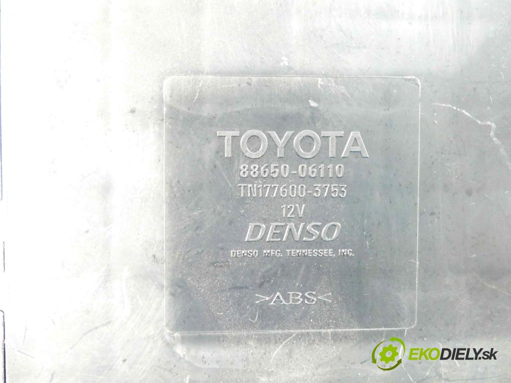 Toyota Camry XV40 2006-2011 2.4 16v automatic 158 kW 2387 cm3 4- modul riadiaca jednotka 88650-06110 (Ostatné)