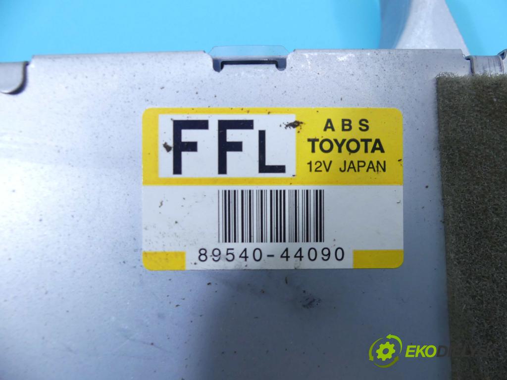 Toyota Picnic 2.2 TD 90 HP manual 66 kW 2184 cm3 5- modul riadiaca jednotka 89540-44090 (Ostatné)