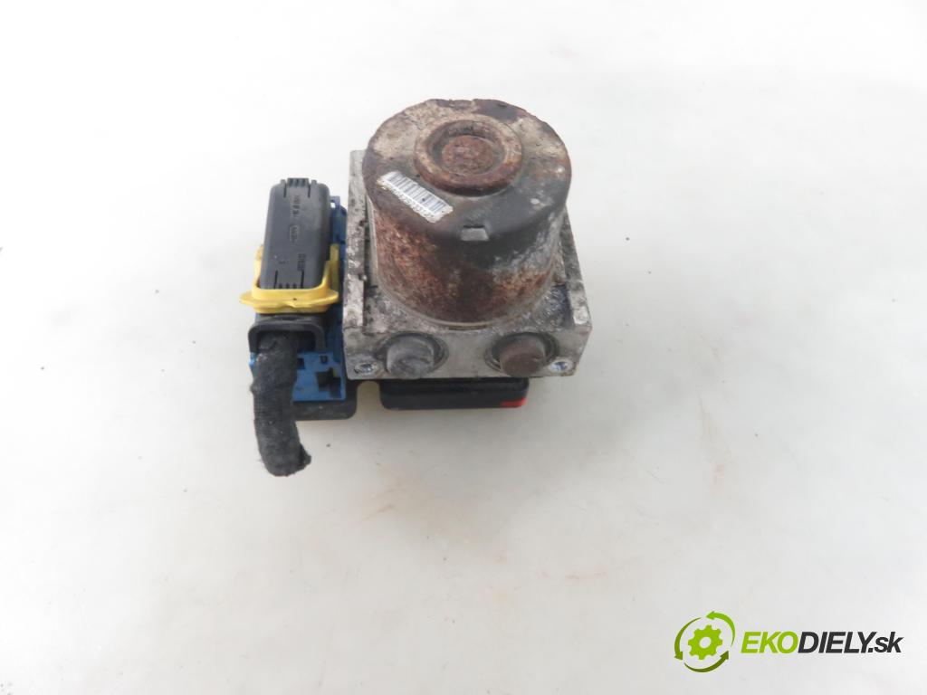 CITROEN C3 I (FC_) HB 2003 54,00 1.4 i - KFV (TU3JP) 1360,00 Pumpa ABS 10097011063 ; 5WK84106 ; 9641965380 (Pumpy ABS)