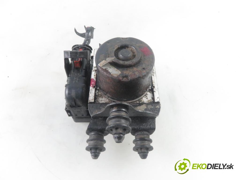 SKODA OCTAVIA II Combi (1Z5) KOMBI 2006 77,00 1.9 TDI - BXE 1896,00 pumpa ABS 1K0907379P ; 10097003153 ; 10020700544 (Pumpy brzdové)