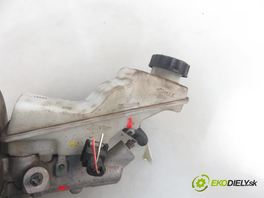 TOYOTA AVENSIS Kombi (_T25_) KOMBI 2003 95,00 1.8 (ZZT251_) - 1ZZ-FE 1794,00 posilovač 0204024548 ; 4720005150 (Servočerpadlá, pumpy řízení)