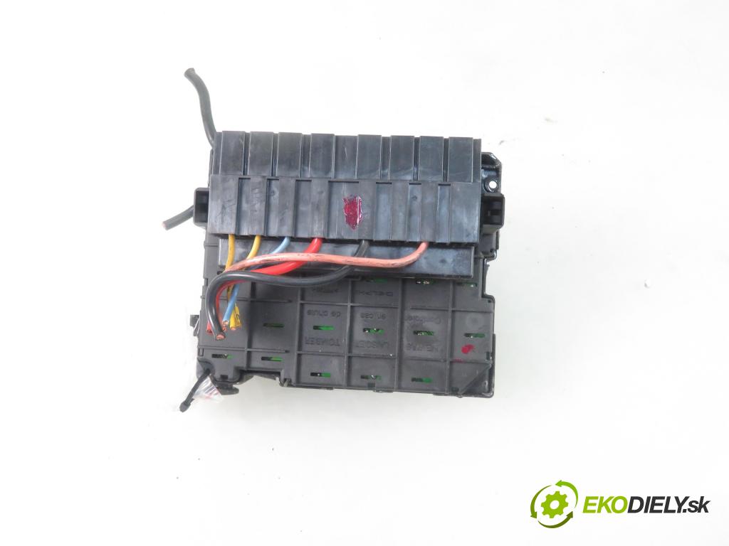 PEUGEOT 206 liftback (2A/C) HB 2003 50,00 1.4 HDi 8V 70 - 8HX 1398,00 MODUL BSM 9650664080