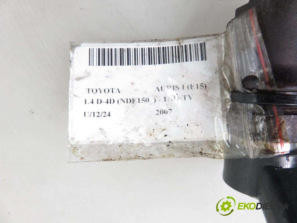 TOYOTA AURIS (_E15_) HB 2007 66,00 1.4 D-4D 90 - 1ND-TV 1364,00 vstřikovač 0445110227 ; 2367033040 (Vstřikovače)