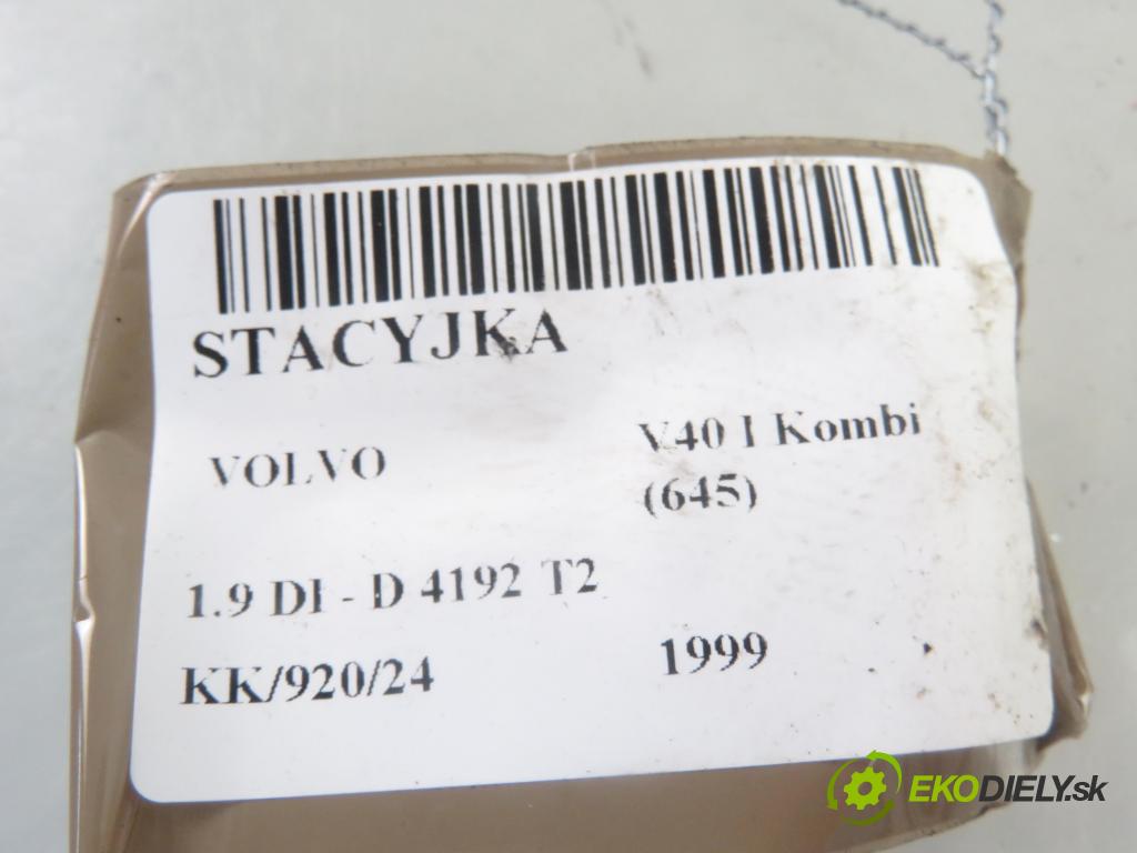 VOLVO V40 Kombi (645) KOMBI 1999 70,00 1.9 DI 95 - D 4192 T2 1870,00 spínačka  (Spínací skříňky a klíče)