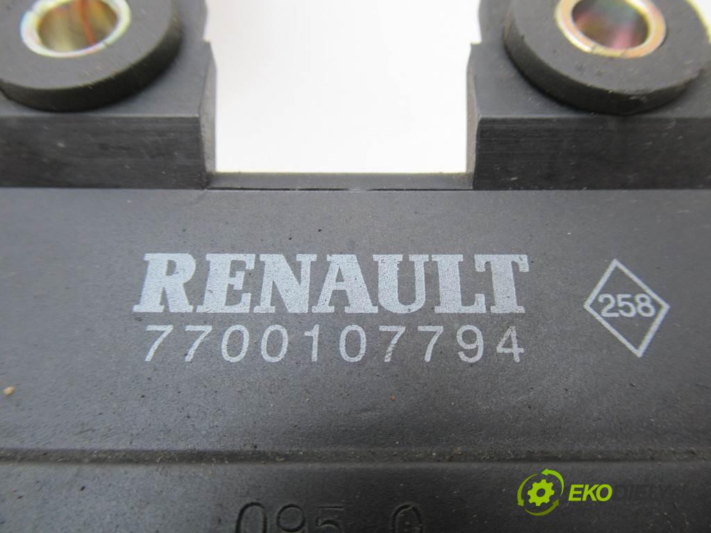 Renault Scenic I FL  2000 75 kw 1.9D 64KM 99-03 1900 relé sviečok žhavenia 7700107794 (Relé)