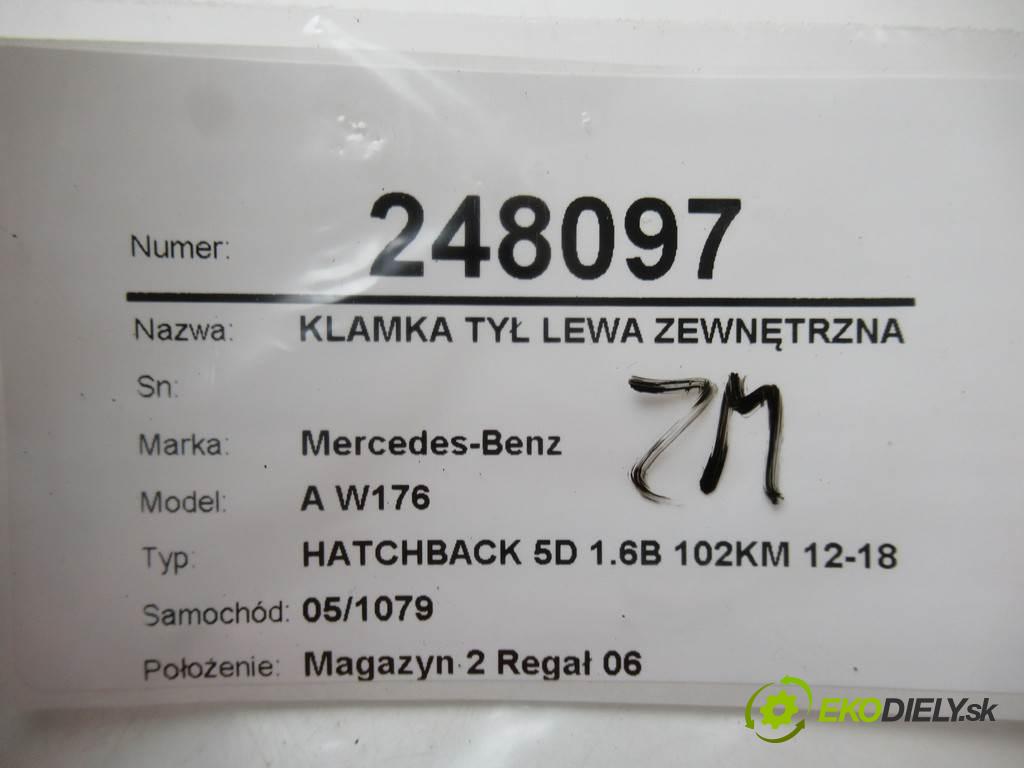Mercedes-Benz A W176  2015  HATCHBACK 5D 1.6B 102KM 12-18 1600 Kľučka zad ľavá strana vonkajšia A2047602134 (Ostatné)
