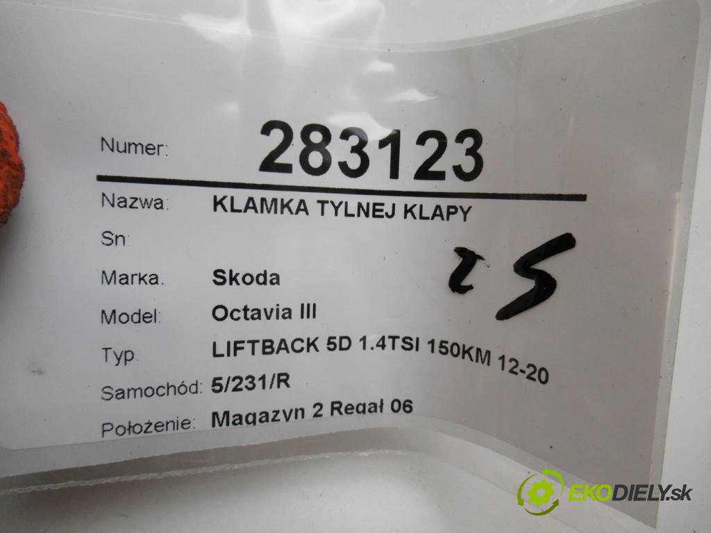 Skoda Octavia III 2016 110 kW LIFTBACK 5D 1.4TSI 150KM 12-20 1400 klika  zadní část dveří 3V0827566