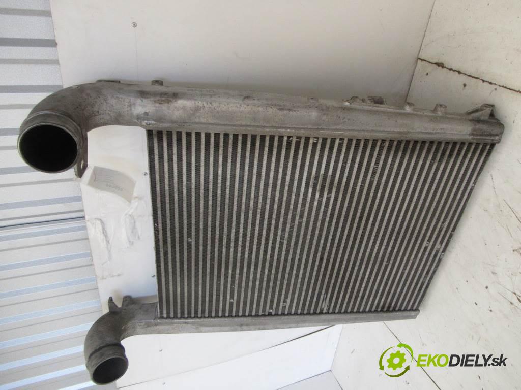 Renault Magnum    .  intercooler 7420833583 (Intercoolery (chladiče nasávaného vzduchu))