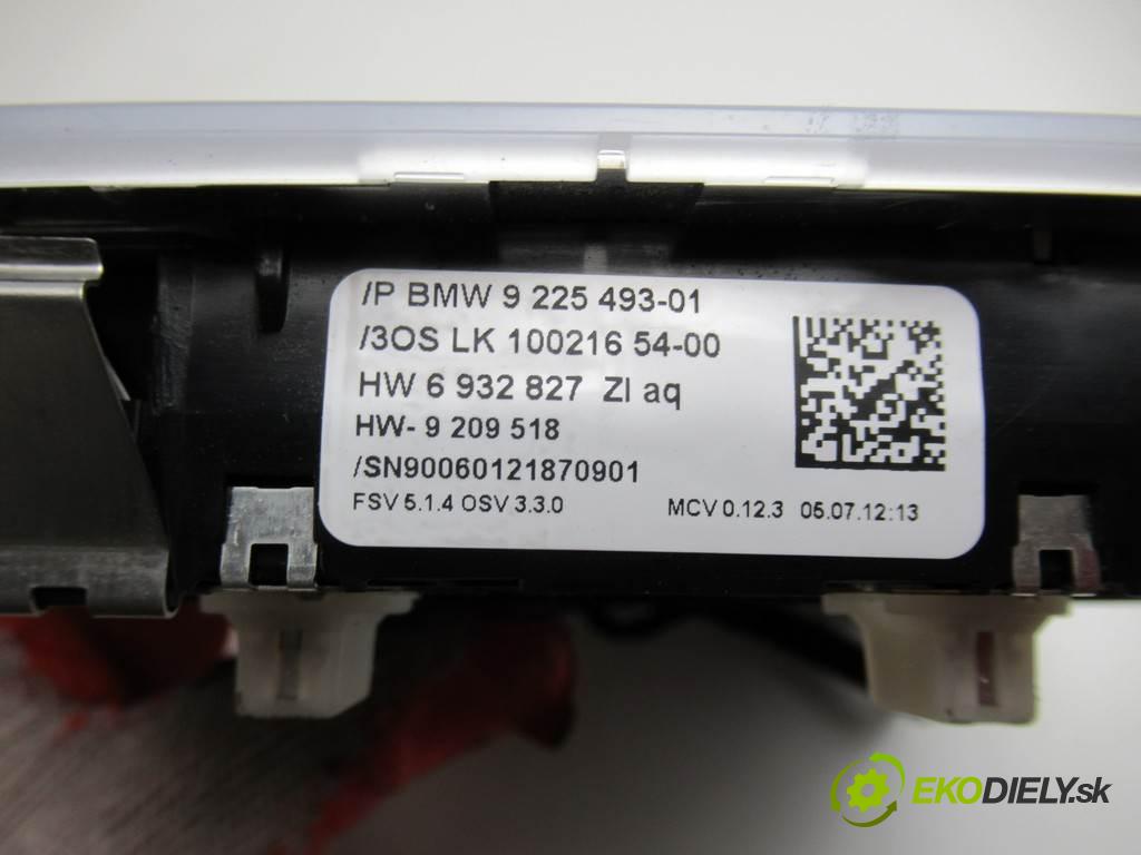 BMW X1 E84  2012 135KW 2.0D 184KM 09-15 1995 světlo stropní 9225493 (Osvětlení interiéru)