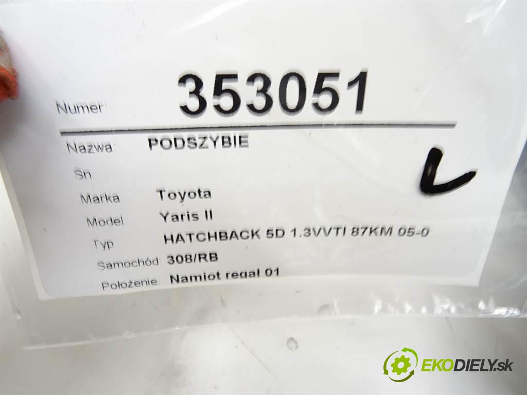 Toyota Yaris II  2008 64 kW HATCHBACK 5D 1.3VVTI 87KM 05-09 1300 Torpédo, plast pod čelné okno  (Torpéda)