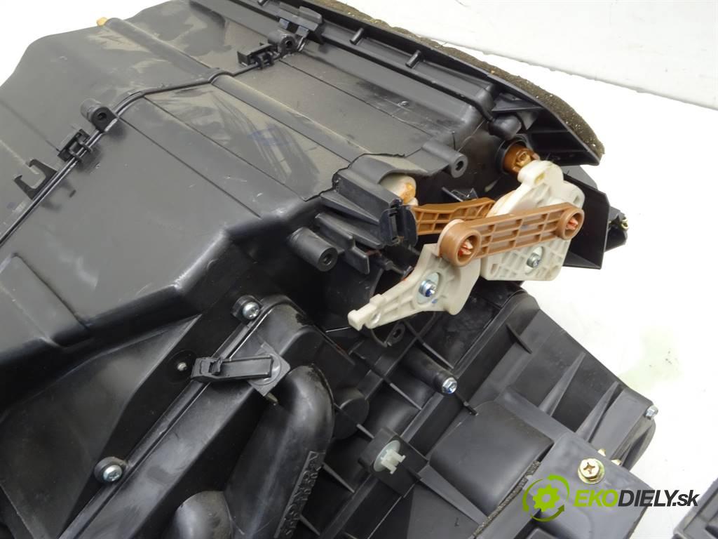 Honda Civic VII  2003 74 kW HATCHBACK 3D 1.7CTDI 100KM 00-06 1700 Výhrevné teleso, radiátor kúrenia komplet KOMBAJN  (Radiátory kúrenia)