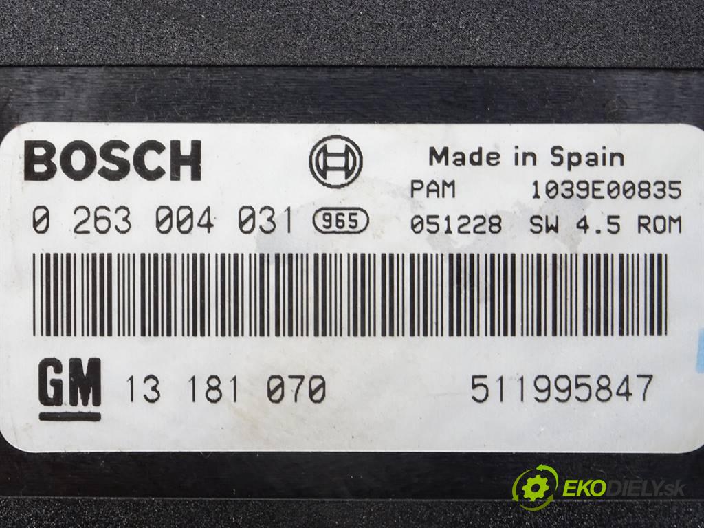 Opel Signum    KOMBI 1.8B 140KM 03-08  modul PDC 131181070 (Ostatní)