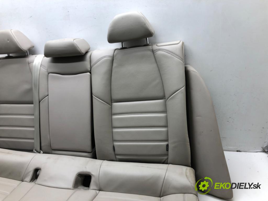 PEUGEOT 508 I (8D_) 2010 - 2018    2.0 HDi 120 kW [163 KM] olej napędowy 2010 - 2018  sedadlo zadní část  (Sedačky, sedadla)