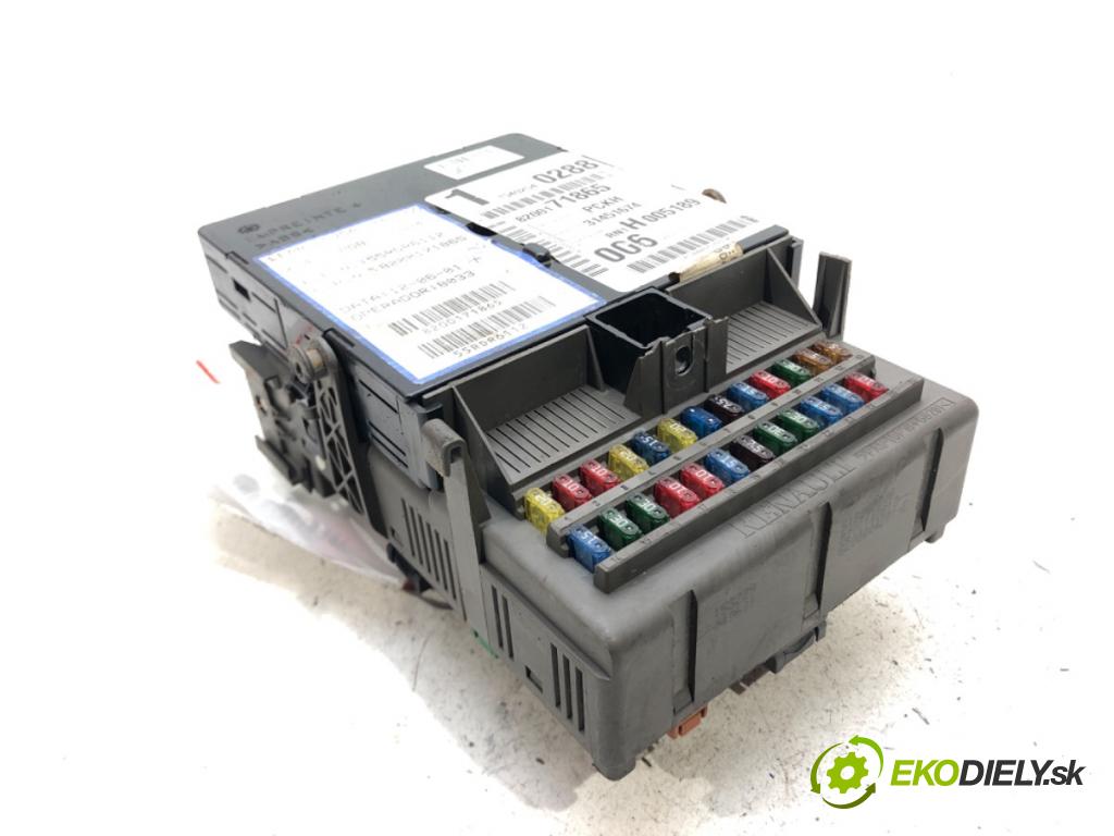 RENAULT LAGUNA II (BG0/1_) 2001 - 2007    1.8 16V (BG0B, BG0C, BG0J, BG0M, BG0V) 89 kW [121   modul BSI 8200171865 (Pojistkové skříňky)