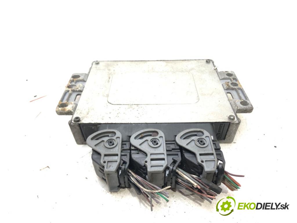 RENAULT LAGUNA II (BG0/1_) 2001 - 2007    1.8 16V (BG0B, BG0C, BG0J, BG0M, BG0V) 89 kW [121   řídící jednotka motora 8200153997 (Řídící jednotky)